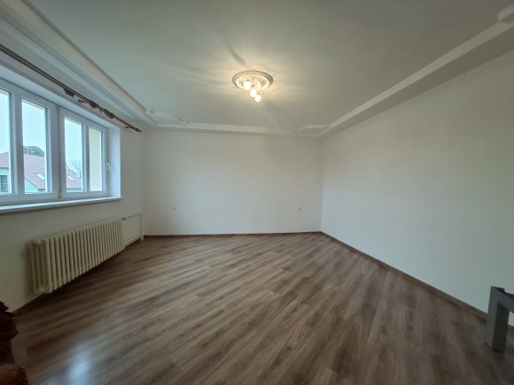 Prodej rodinného domu 249 m², pozemek 991 m² (foto 18)