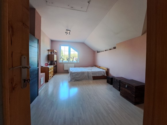 Prodej rodinného domu 225 m², pozemek 1 177 m² (foto 18)